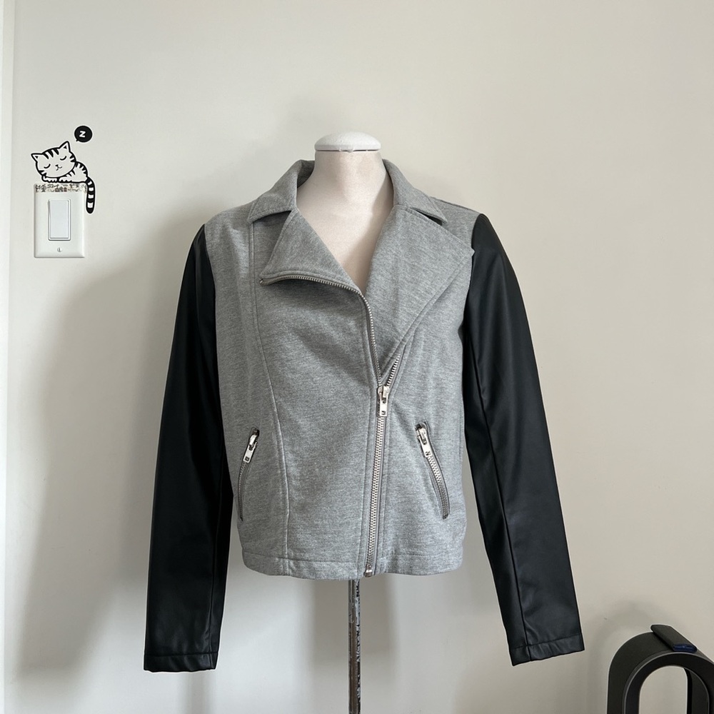 Forever 21 faux leather sleeves jacket